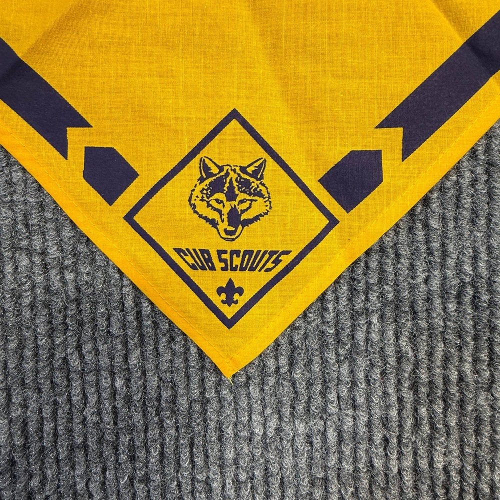 Cub Scouts Wolf Neckerchief Yellow Navy Blue Uniform Bandana Scarf RN 25504